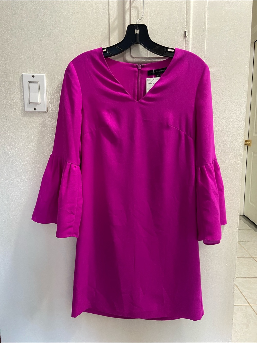 Banana Republic Magenta Bell-Sleeve Shift Dress